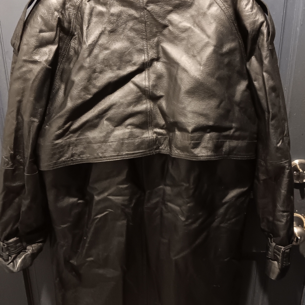 Phase two leather trench coat fully lined and body lined with removable faux fur - Picture 5 of 6